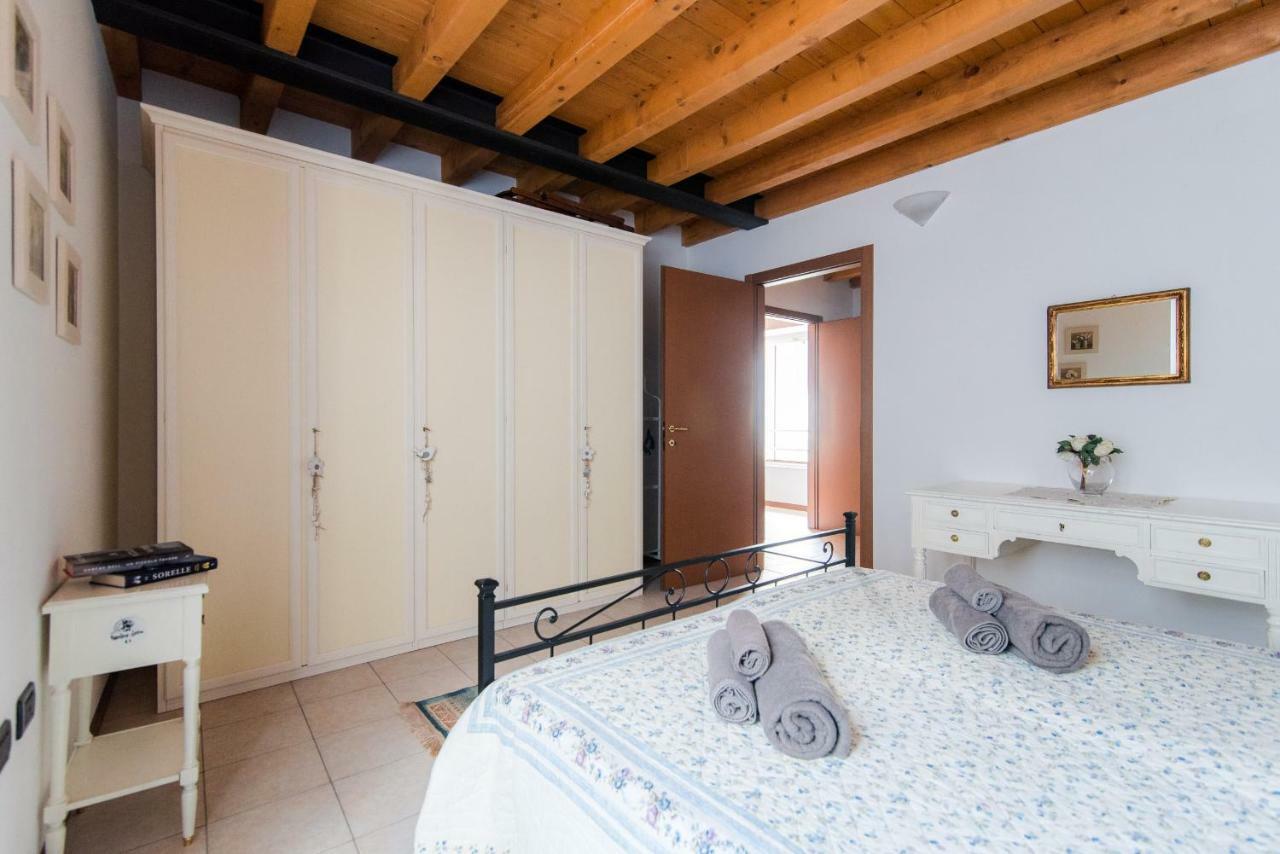 Ca Mia - The House Of Travelers Appartement Como Buitenkant foto
